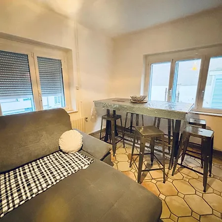 Chez Mamie Wifi Un à Part Appartement