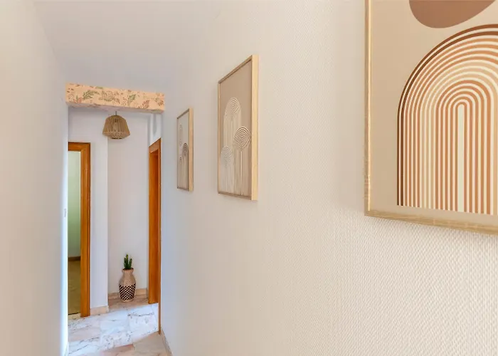 Chez Mamie Wifi Un Sejour A Part Lägenhet *